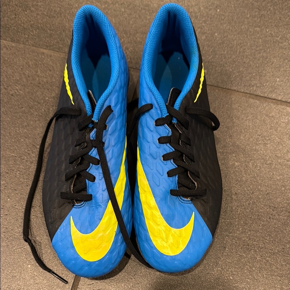 Nike Hyper venom..Blue and Black Athletic soccer cleats